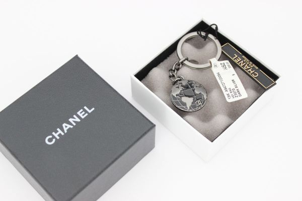 Chanel Ruthenium Globe Key Ring #5