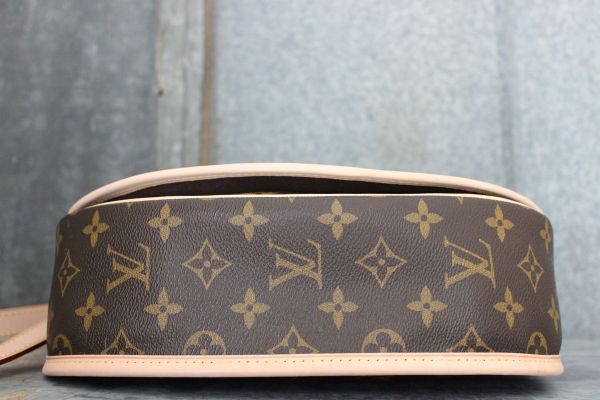 Louis Vuitton Menilmontant PM Crossbody Bag #5