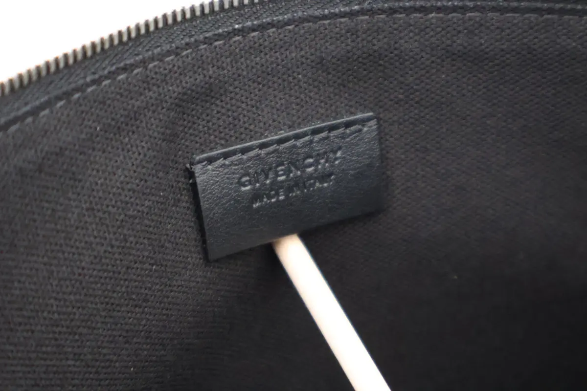 givenchycrosspouchclutch5
