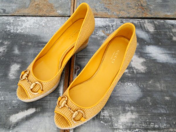 Gucci Bumblebee Woven Raffia Straw Wedge