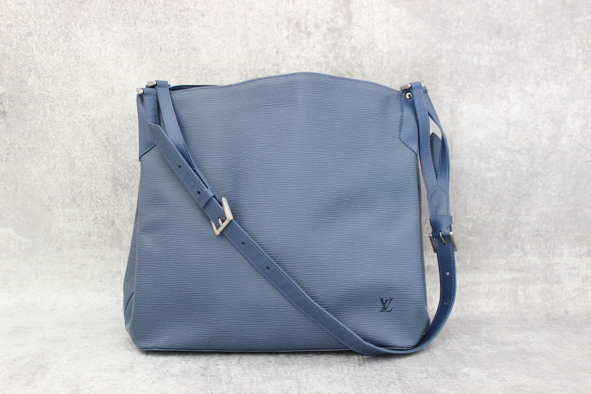 Louis Vuitton Epi Mandara GM Myrtille Blue