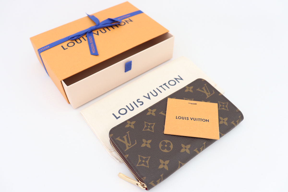 Louis Vuitton Monogram Canvas Zippy Wallet