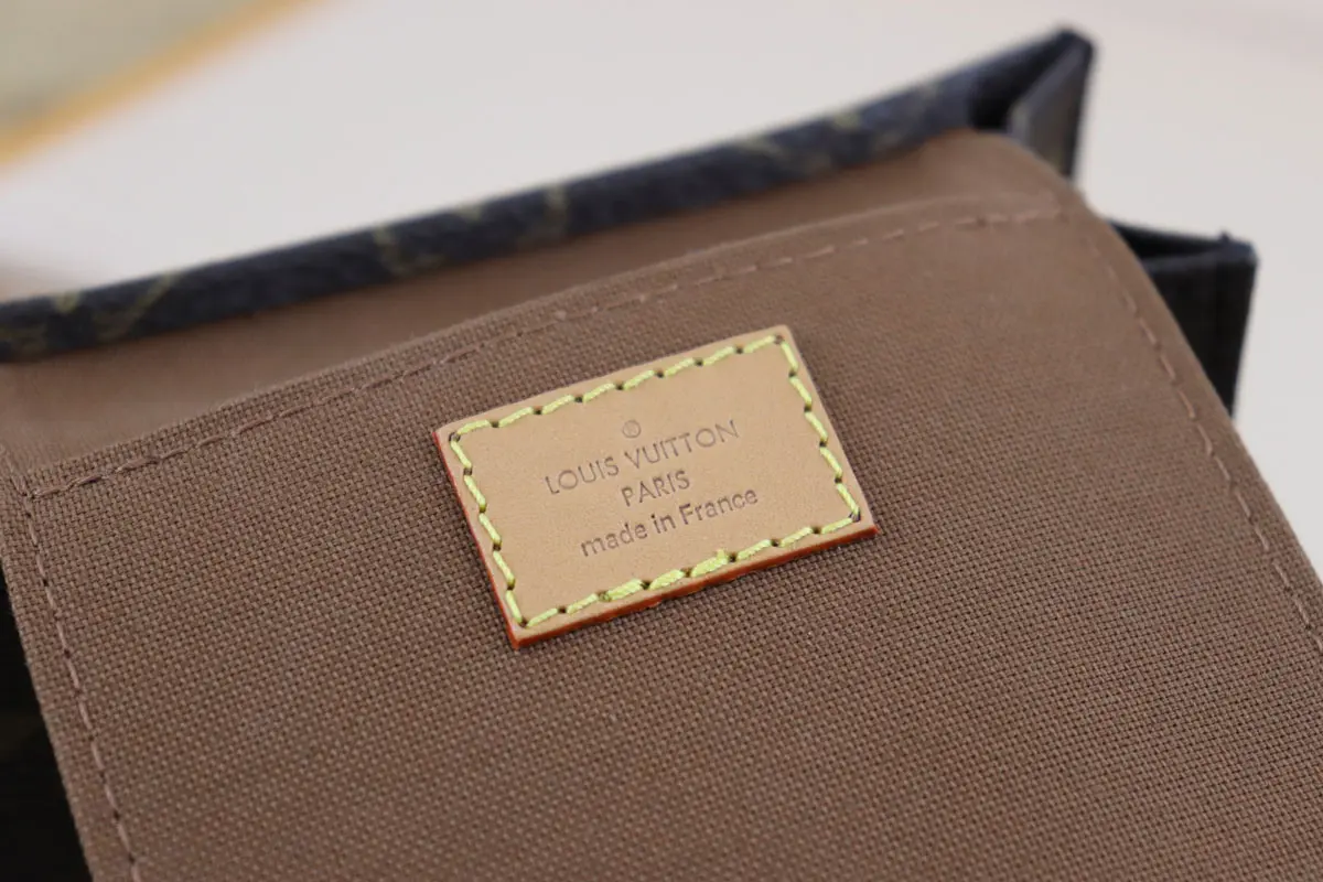 lvpetitsacplat108511