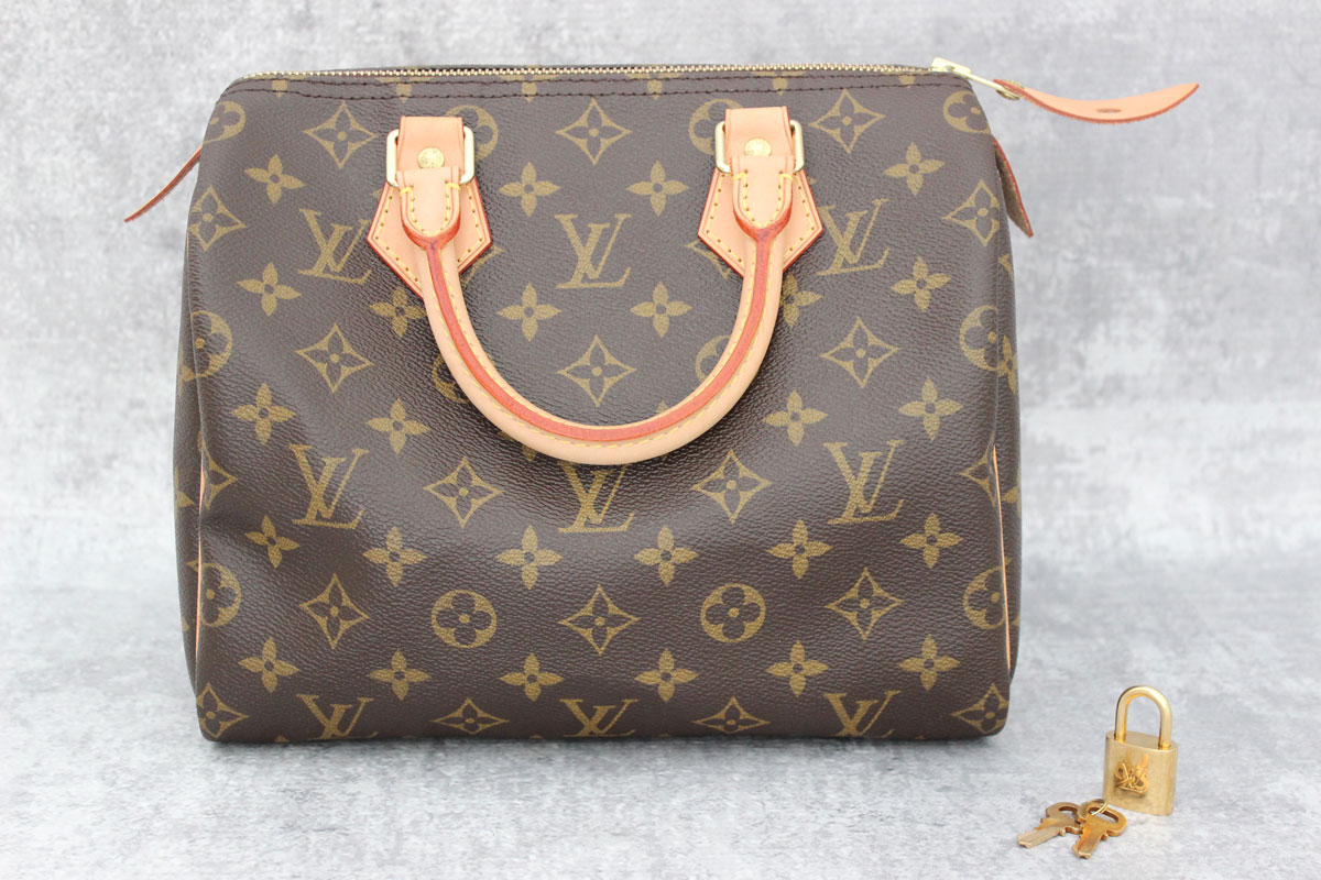Louis Vuitton Monogram Canvas Speedy 25